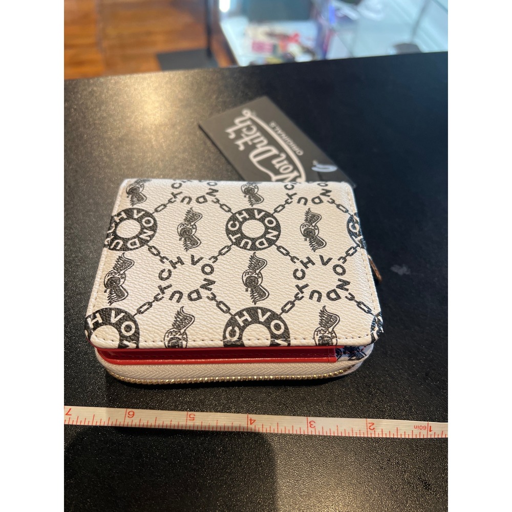 Von Dutch Originals White Logo Flying Eyeball Zip Around Bifold Wallet NWT